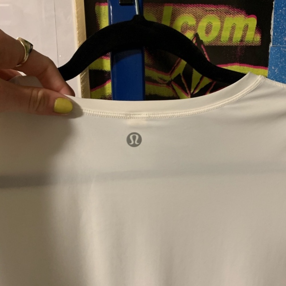 lululemon top - Picture 4 of 4